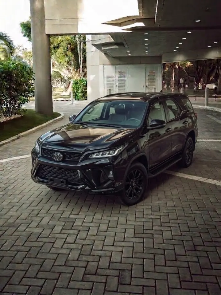 Toyota Fortuner GR